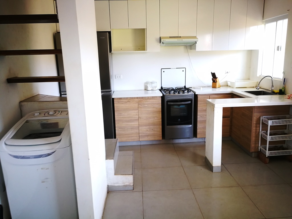 Terreno con construcción de Duplex EN VENTA