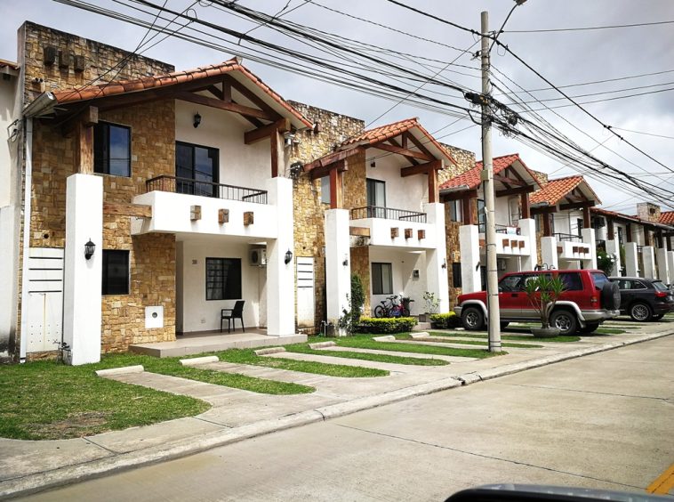 Casa en venta Condominio Las Tacuaras I - Rolando Moro