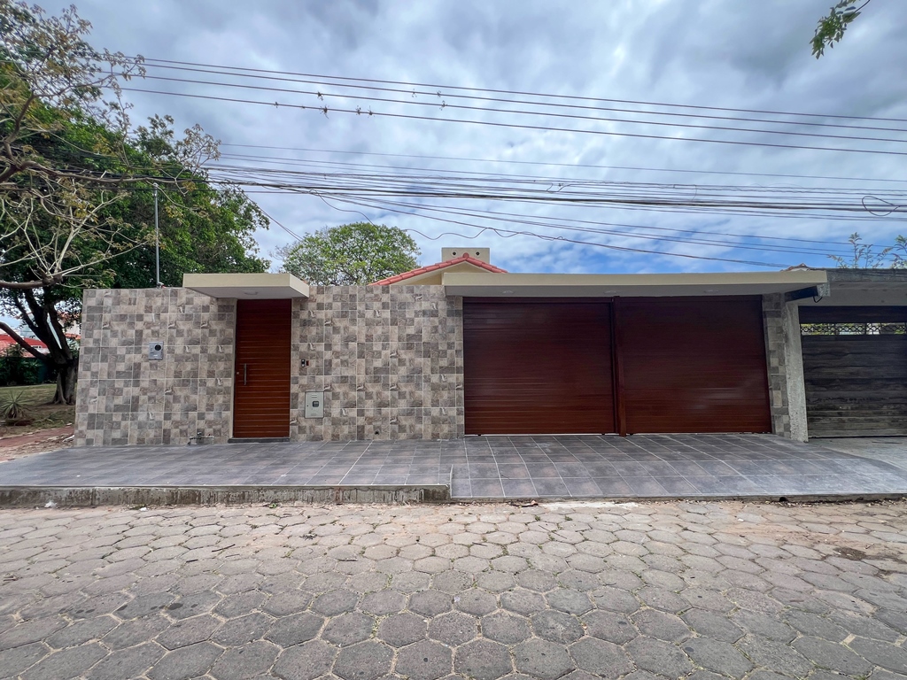 Casa en alquiler en Urbarí para Oficina - Fachada