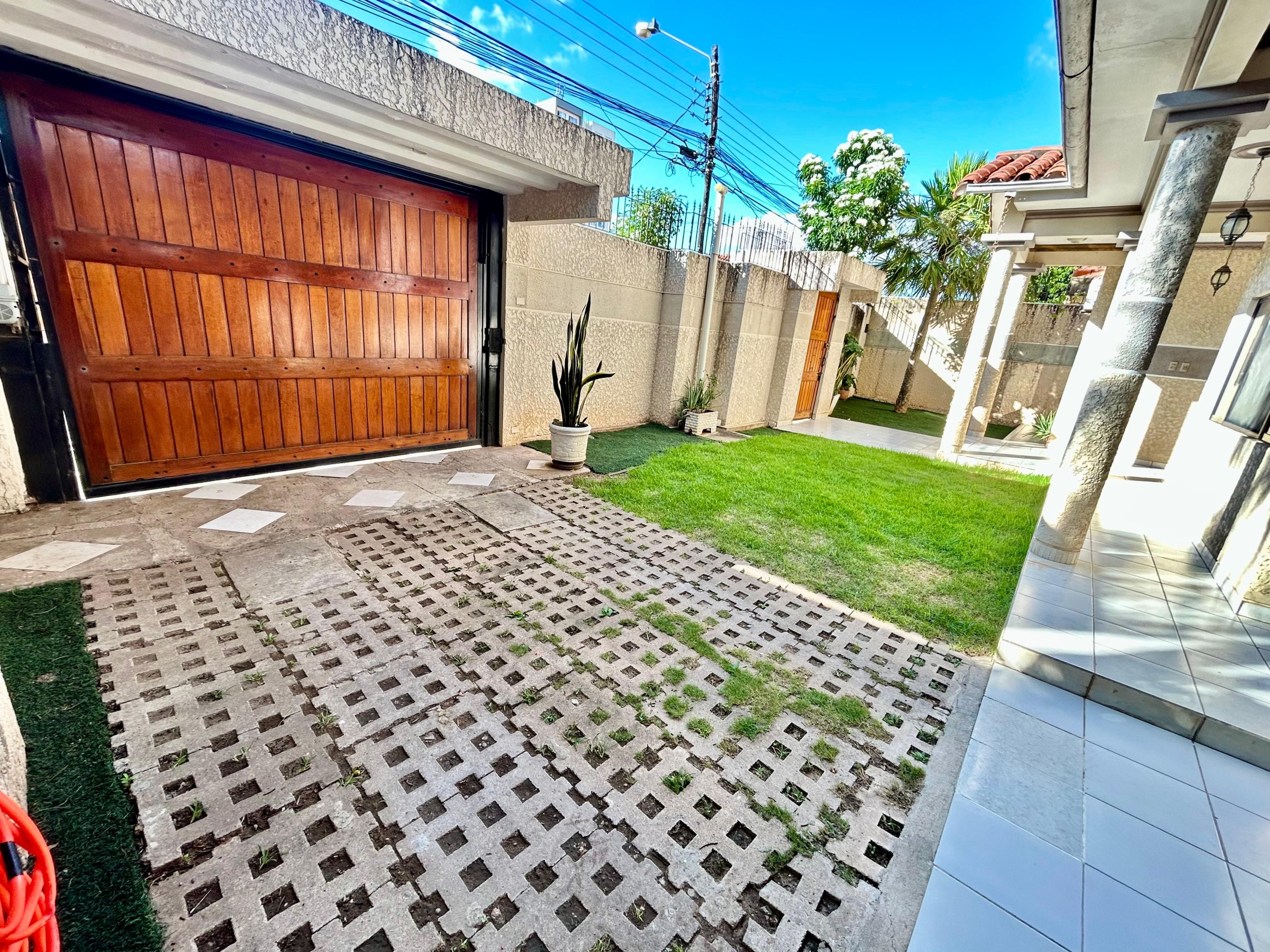 Casa en venta Polanco con jardín y garaje