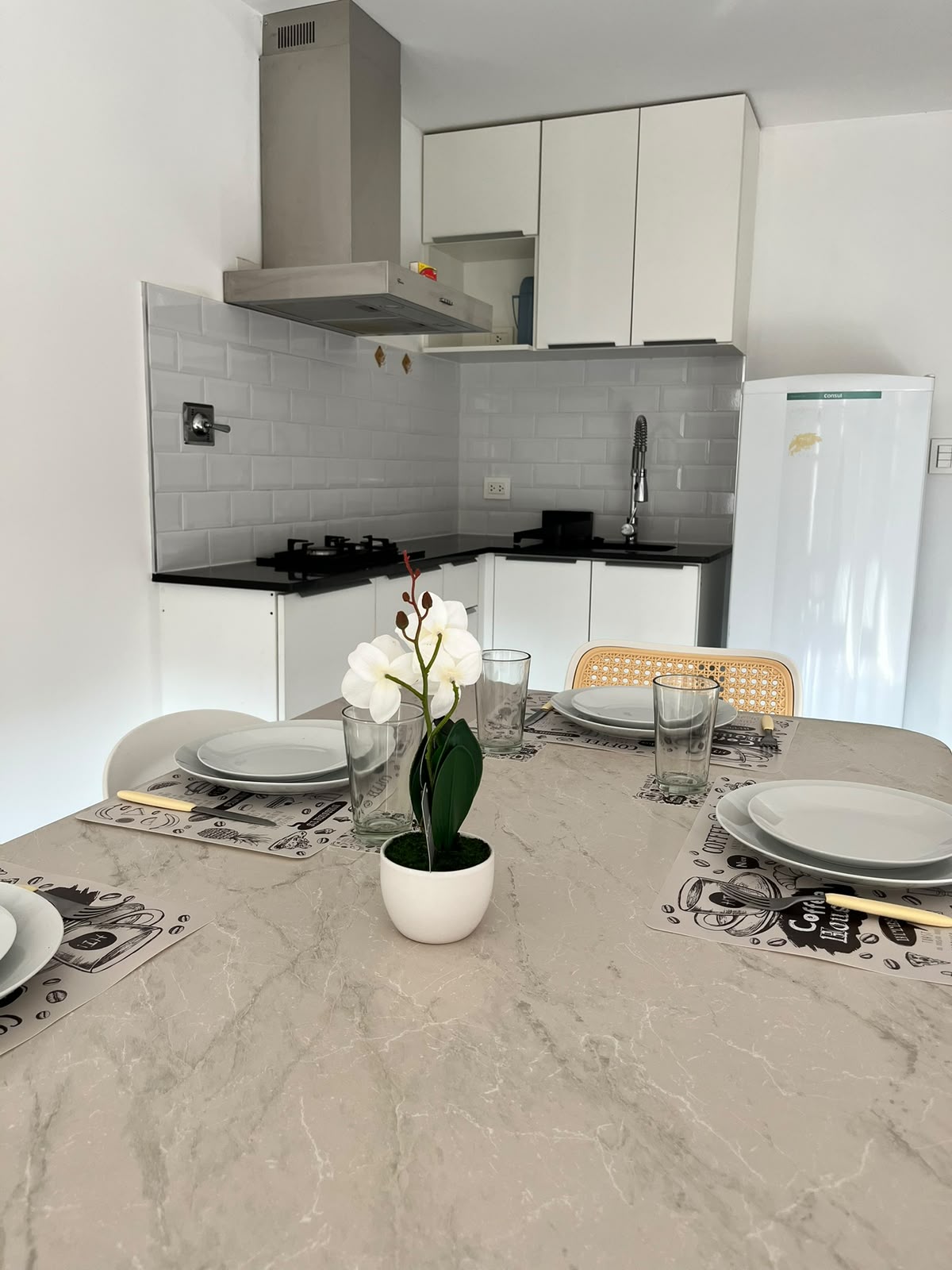 Comedor - Holiday Smart Studio, Zona Norte de Santa Cruz